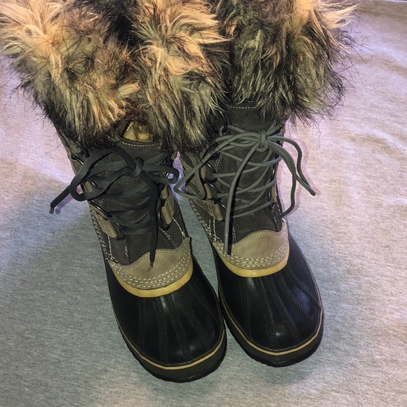 Sorel Joan of Arctic Waterproof Boots - Picture 2 of 10